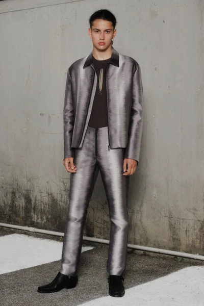 Look 38